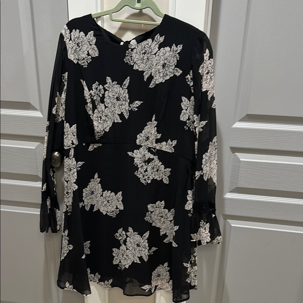 Black Lightweight Long Sleeve Dress with Cream Floral Pattern Flowy with Sheer
